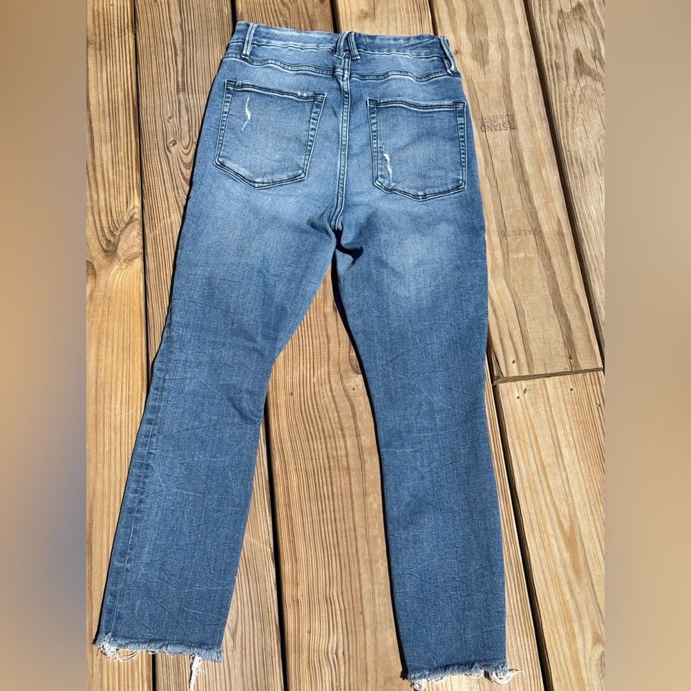 Good American Good Waist Crop 27 - Picture 9 of 10